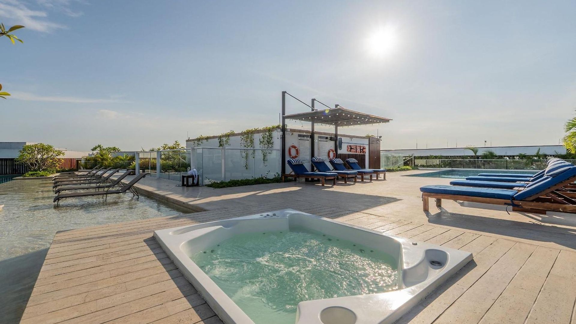 Mq1206 | Lujo, Vista Y Jacuzzi Privado 2bd Apartamento *