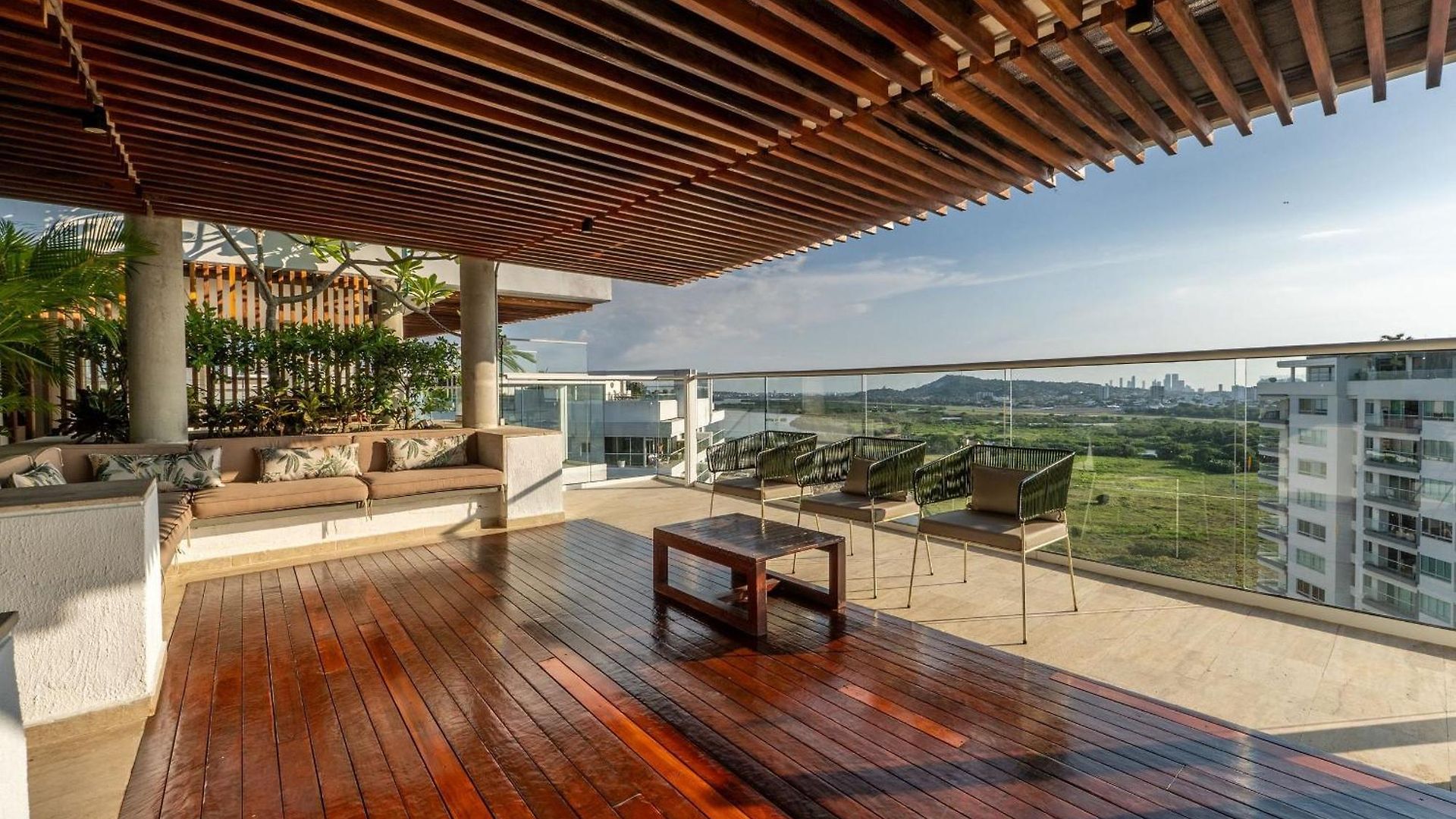 Mq1206 | Lujo, Vista Y Jacuzzi Privado 2bd Apartamento *