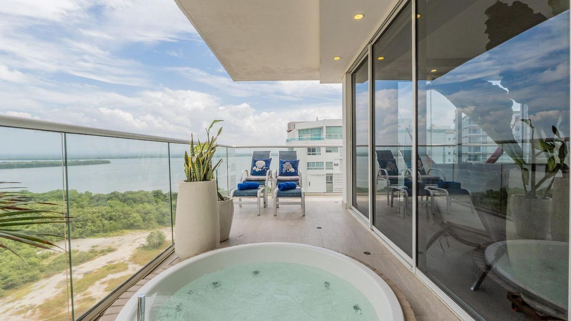 Mq1206 | Lujo, Vista Y Jacuzzi Privado 2bd Apartamento Cartagena